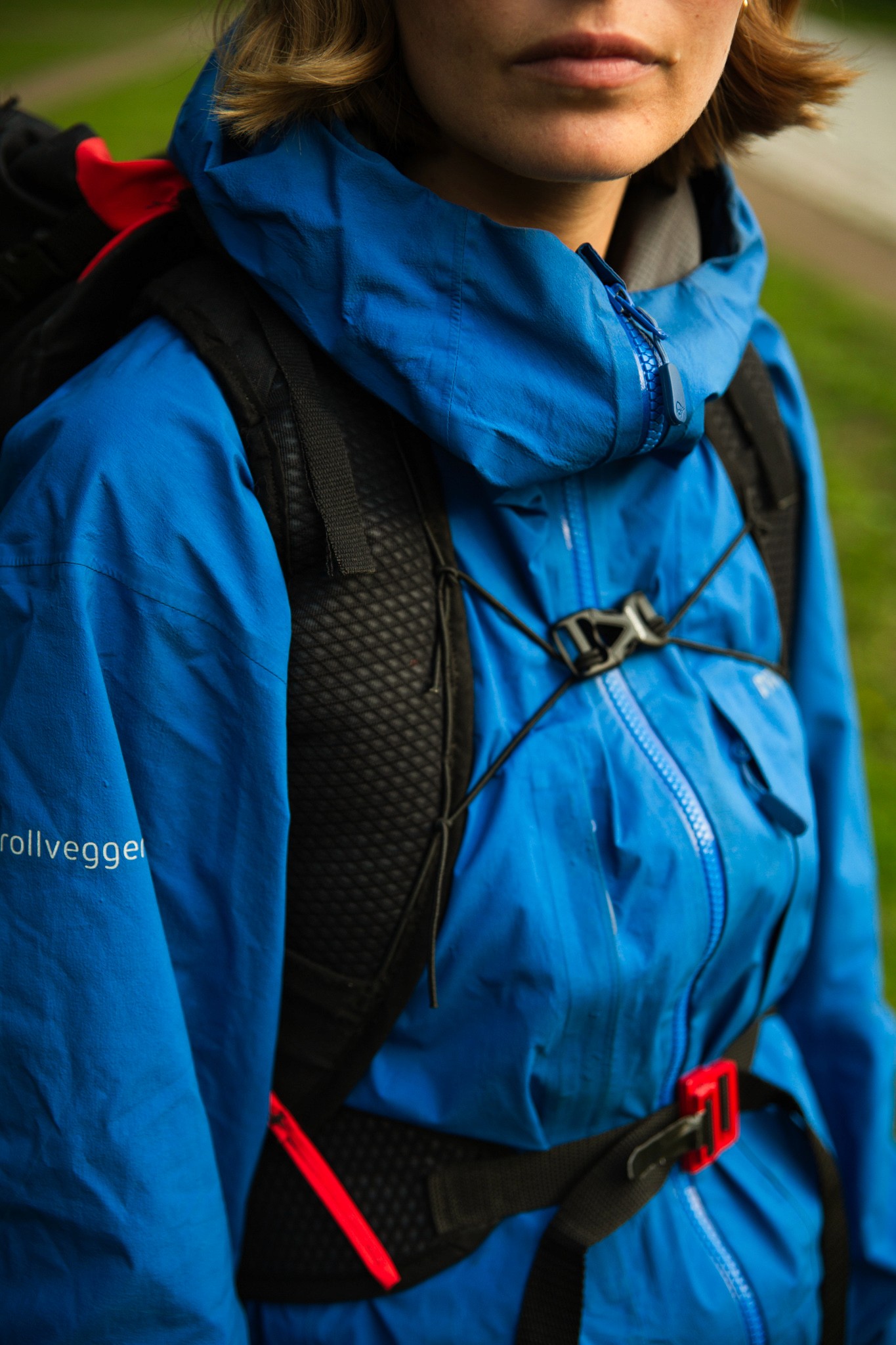 Shoulder strap detail